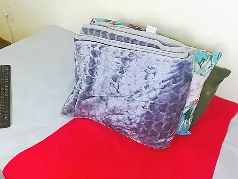 ChocoSlenderXXX online show from April 15, 4:07 pm