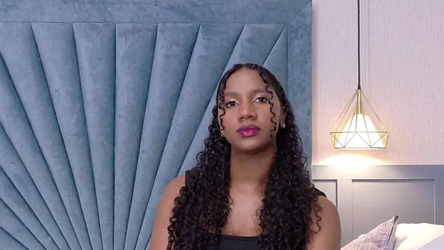 Chloe-Rose- online show from February 19, 4:45 am