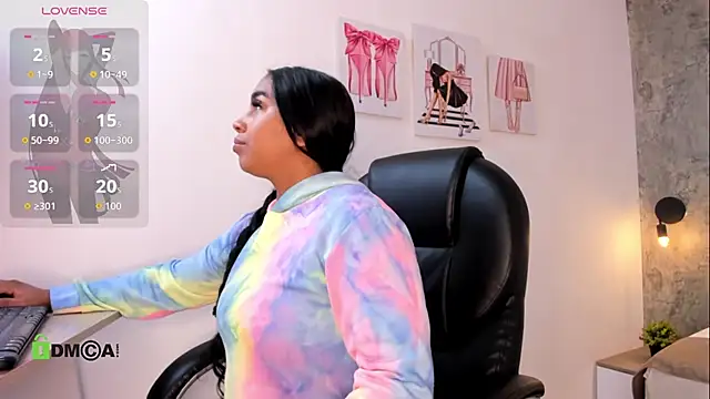 brithanycampbell online show from March 21, 12:10 pm