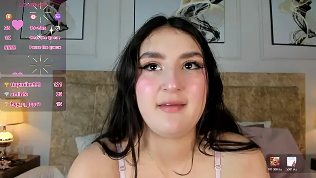 zoe moon   online show from March 29, 4:39 pm