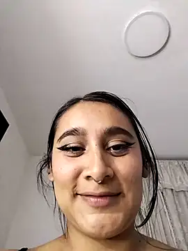 amira moon18 online show from February 20, 6:26 am