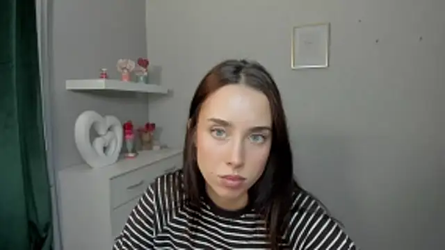 AdeleSolo online show from April 14, 12:38 pm