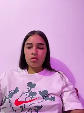 I Samanthaa online show from February 25, 3:05 am