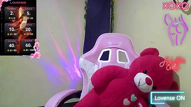 Luna Moonfang online show from May 11, 4:14 am