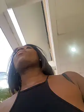 ZarahFerreira online show from March 18, 11:21 pm