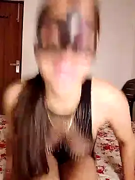 cute girl 29 online show from May 26, 7:24 pm