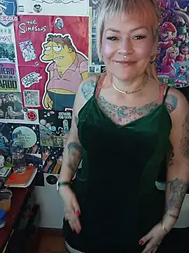 lady polka online show from February 26, 5:56 pm