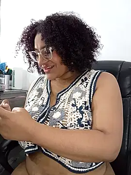 gigiblue89 online show from August 7, 10:33 am