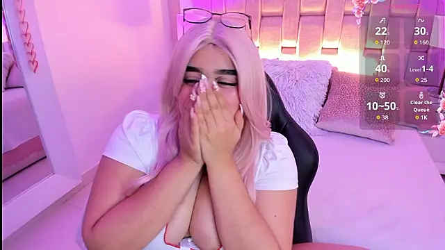 AnniJones online show from March 6, 3:45 am