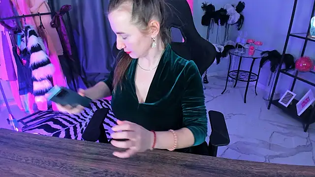 Golden Dragon online show from March 25, 2:42 pm