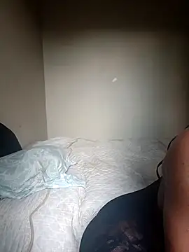 felineAphrodite online show from March 17, 9:02 am