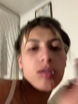 Candy Lennon online show from February 24, 4:11 am