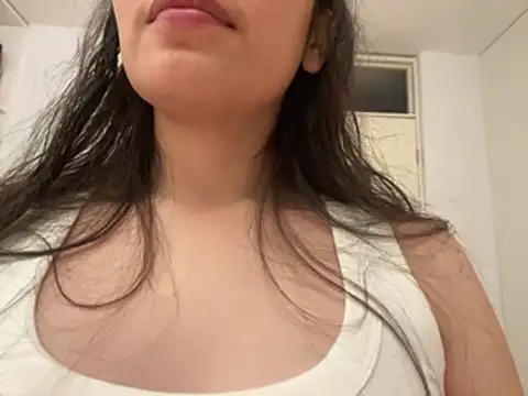 ForeverLola2026 online show from July 9, 4:48 am