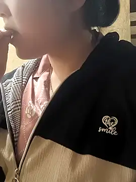 MayEva ly online show from February 19, 7:52 am