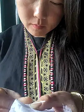 MayEva ly online show from March 1, 4:01 am