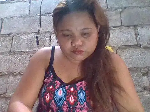 sweetlyn31 online show from August 5, 5:58 am