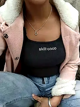 ngocbao11 online show from March 5, 7:37 am