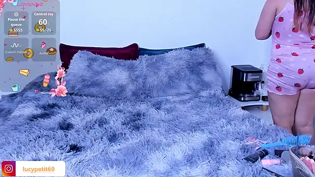 lucy blush online show from April 13, 1:01 pm