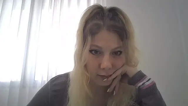 Foxy Bright online show from February 27, 1:44 pm