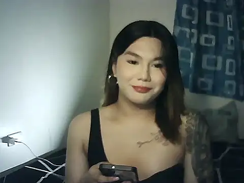 xNaughtymilesx online show from April 18, 1:46 pm