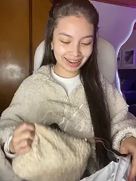 Mady Pink online show from April 16, 3:29 am