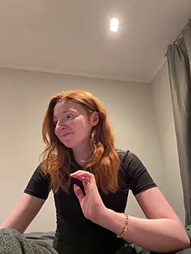 HoneyBunny18 online show from February 23, 5:45 pm