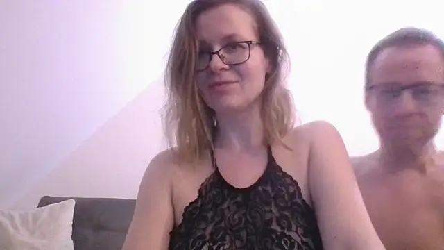 Lost in lace online show from February 22, 8:43 pm