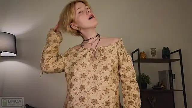  Freirene online show from April 17, 3:47 pm