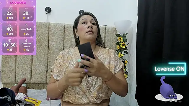 julieth-selene online show from March 6, 12:11 pm