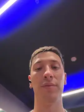 Thiago Jones1 online show from April 7, 11:34 am