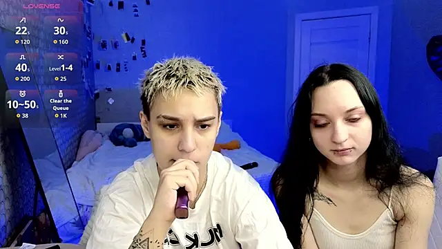 LuxuryLoverss online show from April 18, 11:13 am