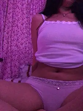 eemilyy22 online show from March 3, 2:39 am