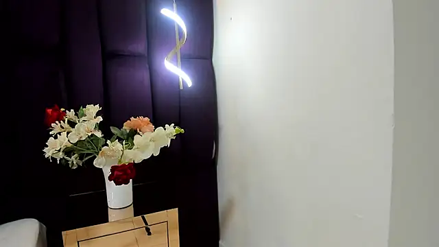 ursafrost online show from July 29, 9:59 pm