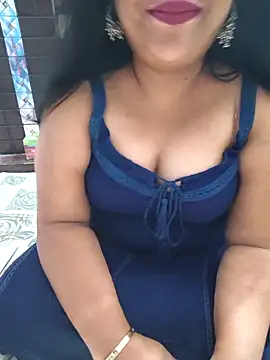 Moonae online show from April 12, 12:19 pm