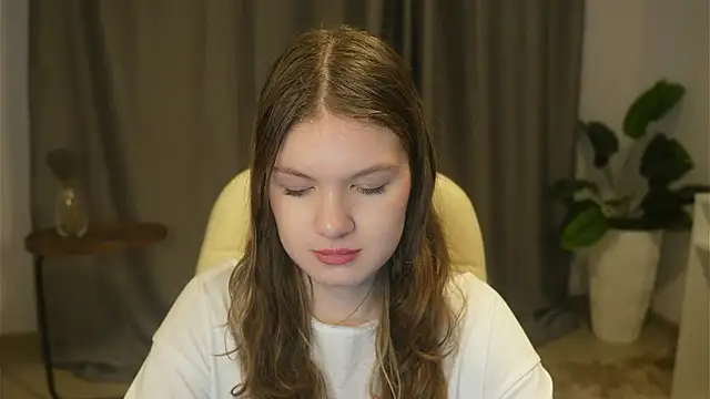 BrennaReul online show from March 2, 1:40 pm