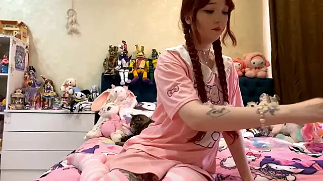 AlisaHoshiCos online show from April 17, 8:16 am