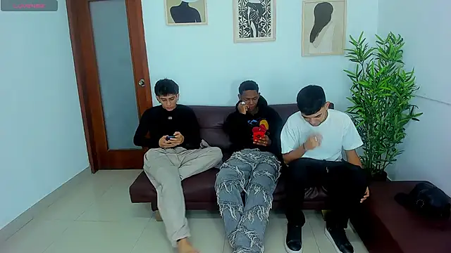 nobodyknows01 online show from February 25, 12:37 pm