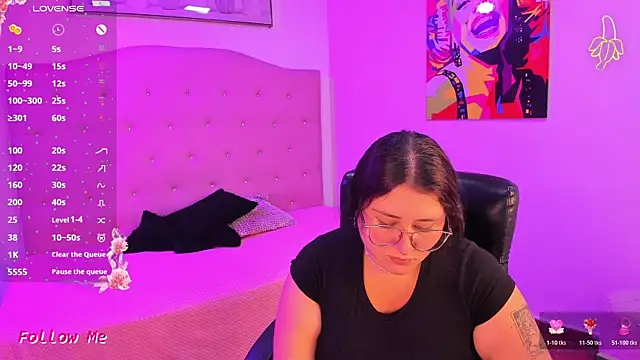 sienna cavalli online show from April 8, 12:51 pm