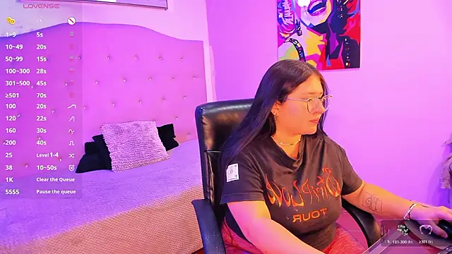 sienna cavalli online show from March 13, 1:12 pm