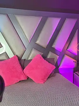 Ashleeyprincess01 online show from June 2, 12:50 pm