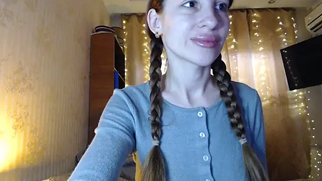 Nora Sweet1 online show from March 4, 8:10 am