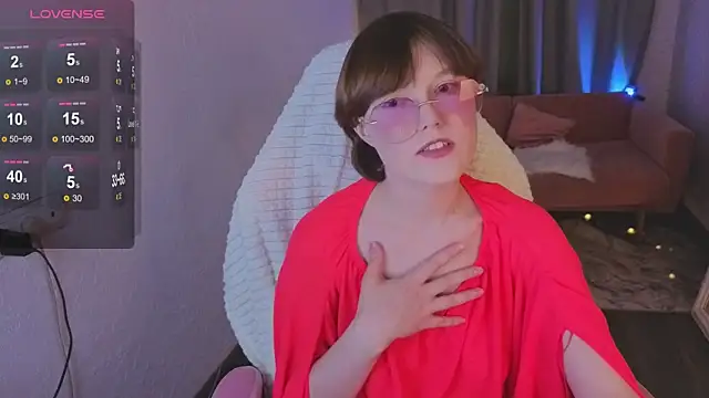  DreamLuna1  online show from April 5, 1:54 pm