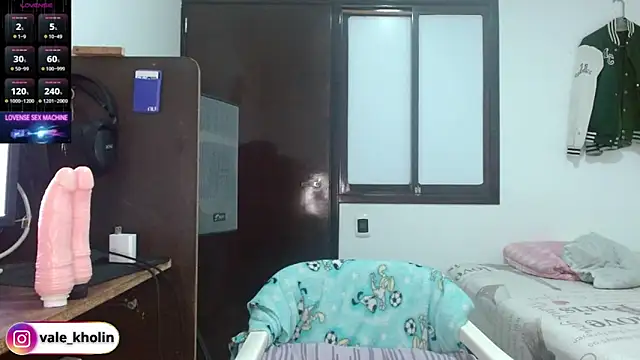 scarlet johannson19 online show from March 28, 3:06 am