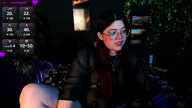 NicoleeDemara online show from March 12, 12:13 am