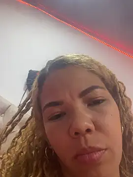 Crespita Hot23 online show from February 25, 2:26 pm