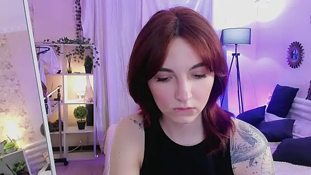 VittoriaNix online show from April 19, 6:21 pm