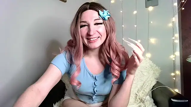 Birdie Kiss online show from March 2, 6:03 pm