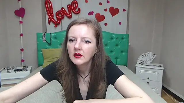 MeganPirs online show from April 10, 5:30 pm