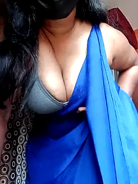 sexyladdupilla online show from April 9, 8:53 am