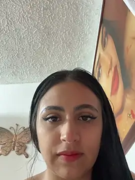 Emily cute777 online show from April 6, 11:50 pm